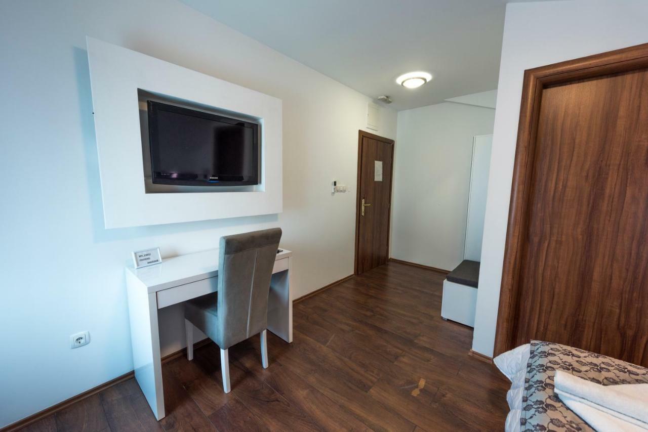 Motel Oasis Gnojnice Esterno foto
